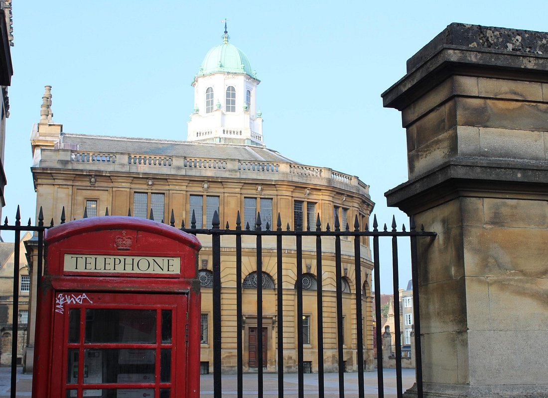 Inspector Morse, Lewis and Endeavour Oxford Walking Tour